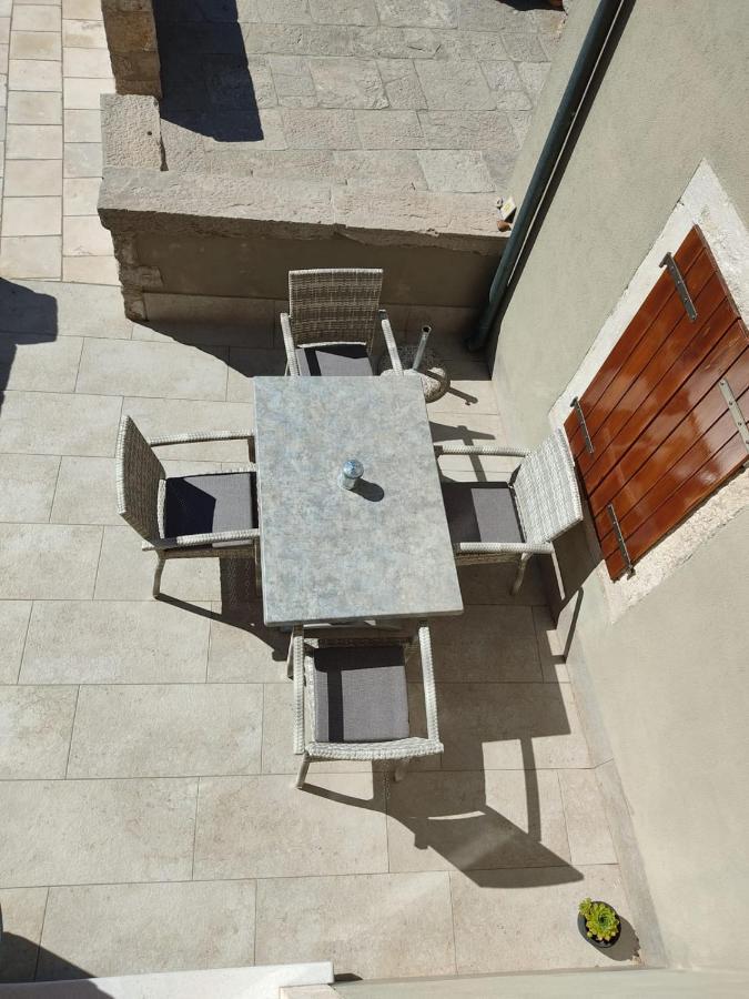 House Tuna Ustrine Exterior photo